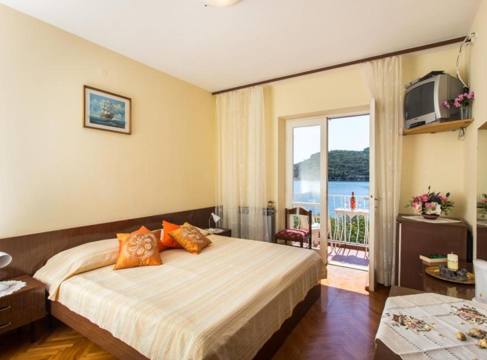 Villa Malfi Затон Екстер'єр фото