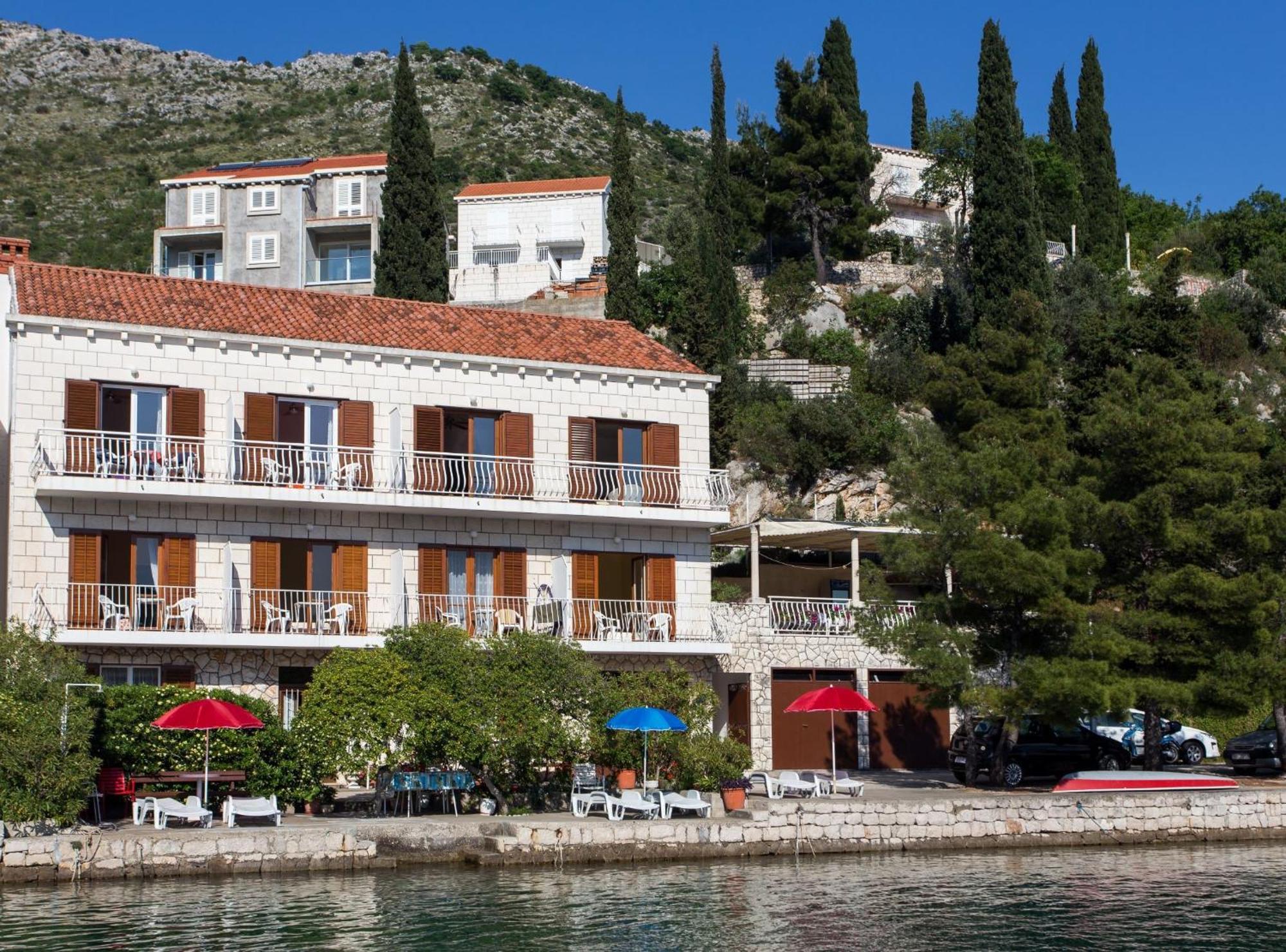 Villa Malfi Затон Екстер'єр фото