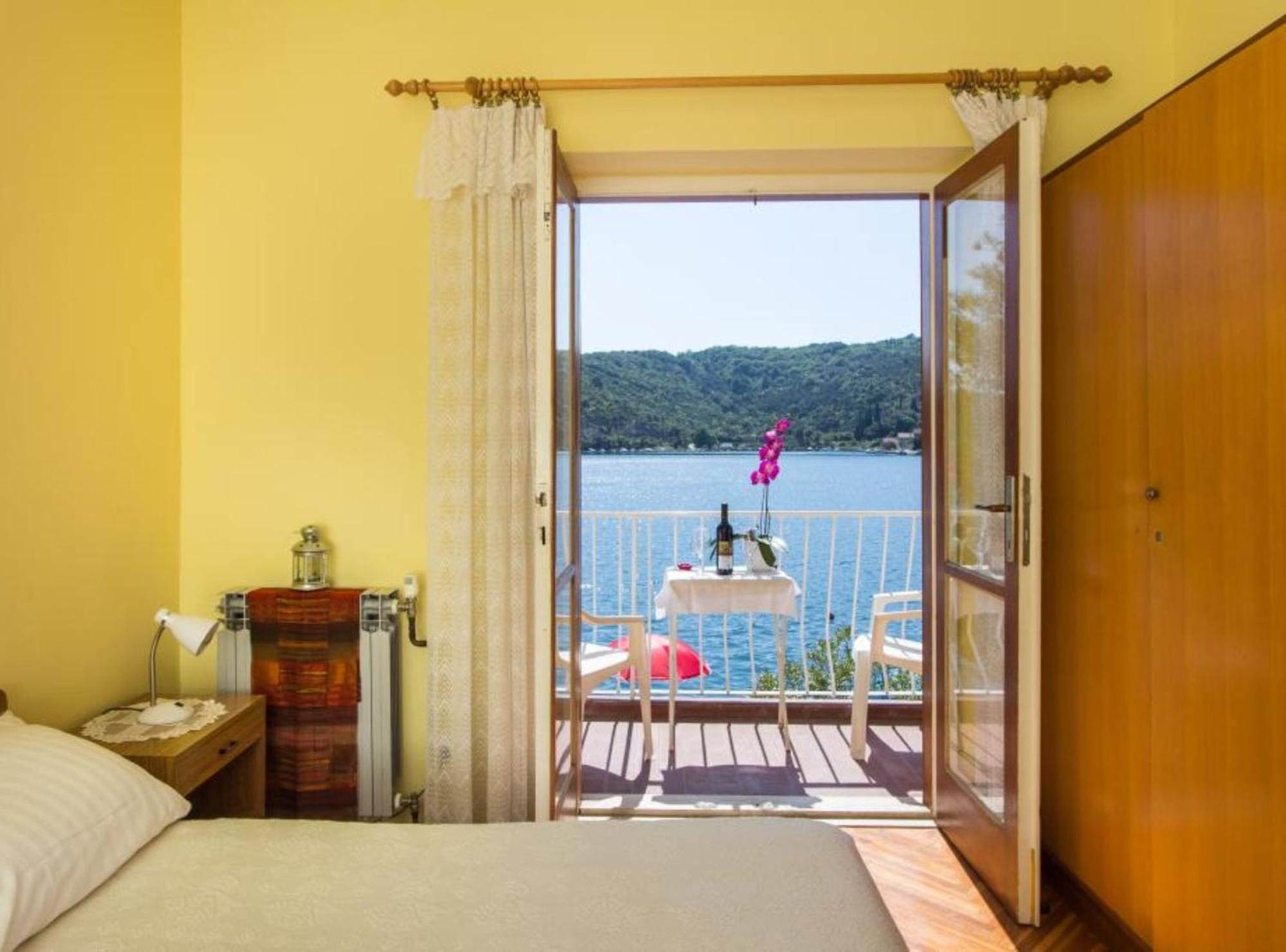 Villa Malfi Затон Екстер'єр фото